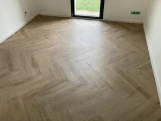 BÂTON ROMPU ALSAPAN Chêne Pralin 535