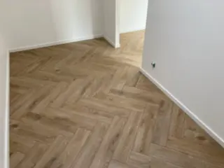 BÂTON ROMPU ALSAPAN Chêne Pralin 535